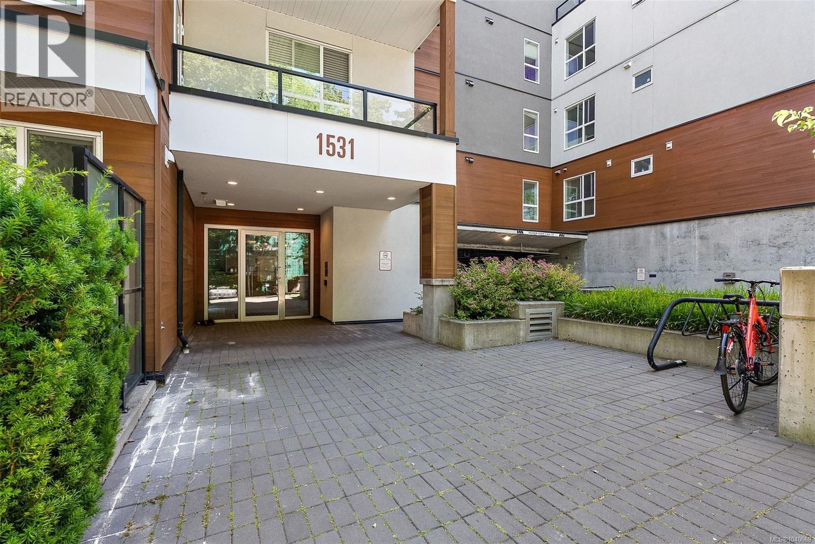 402 1531 Elford Street, Victoria
