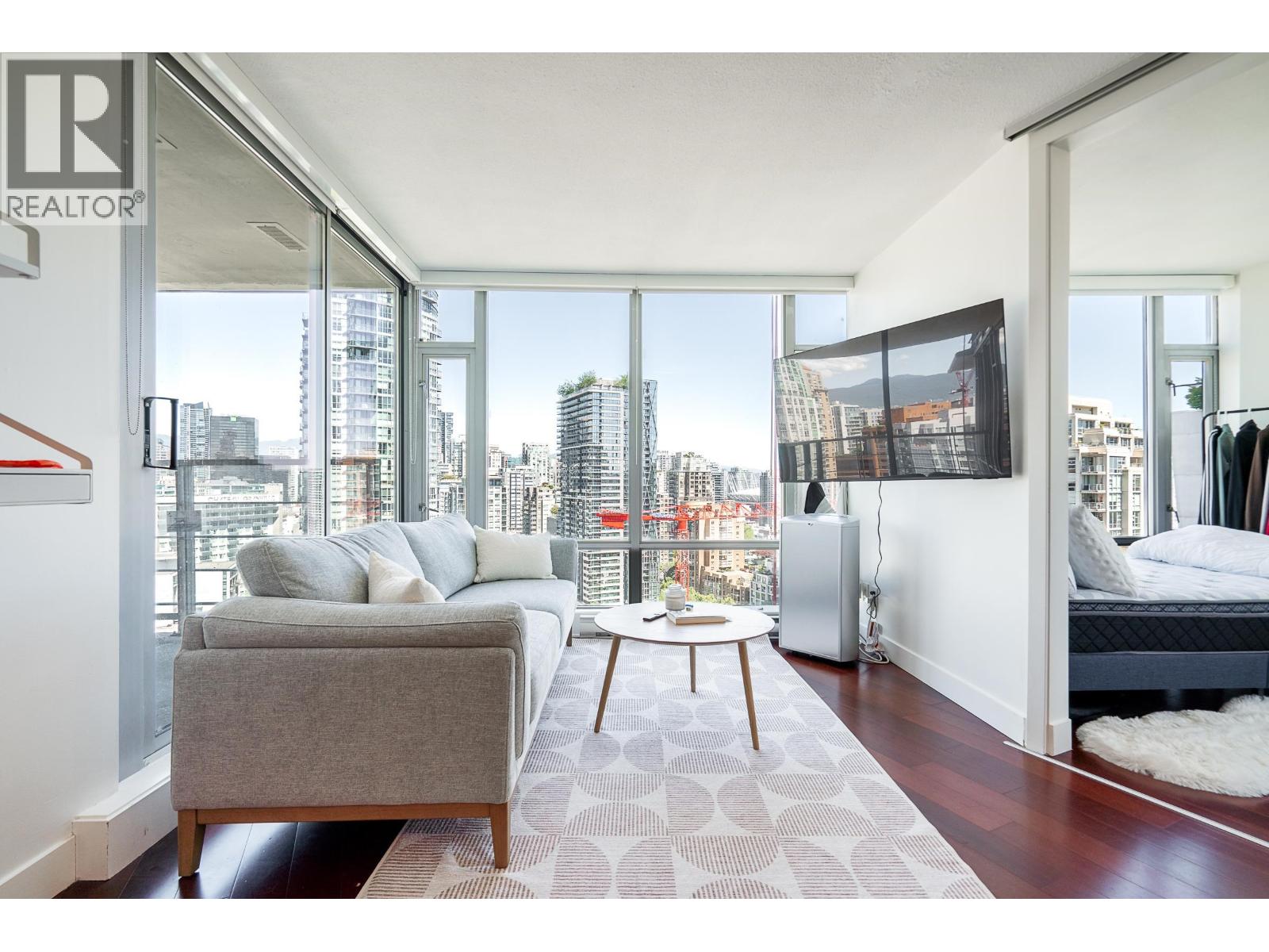 1 Bed, 1 Bath House for Sale in Vancouver – 2206 1255 SEYMOUR STREET, Vancouver – MLS# R3138879 - Image 9