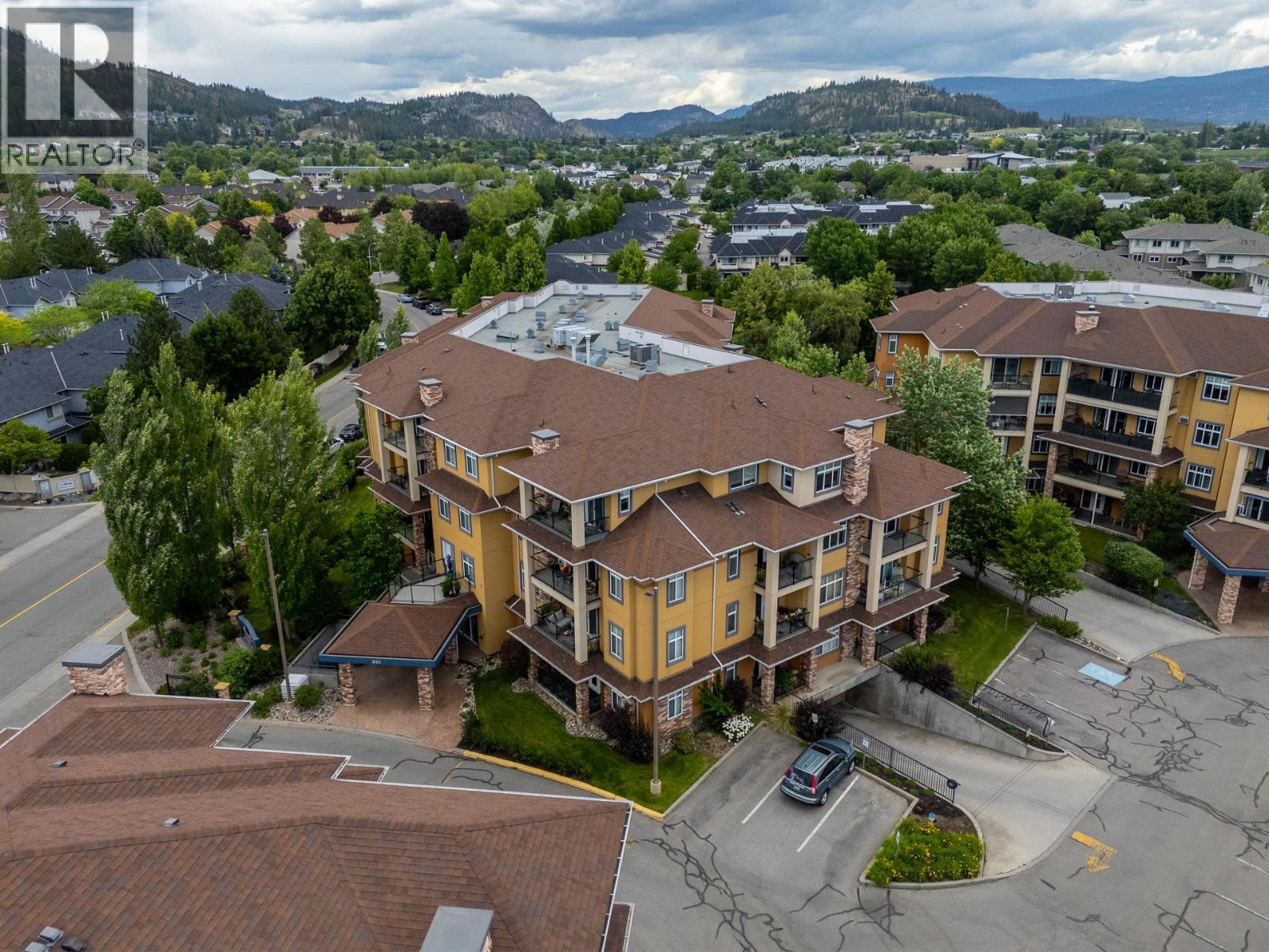 301 305 Whitman Road, Kelowna
