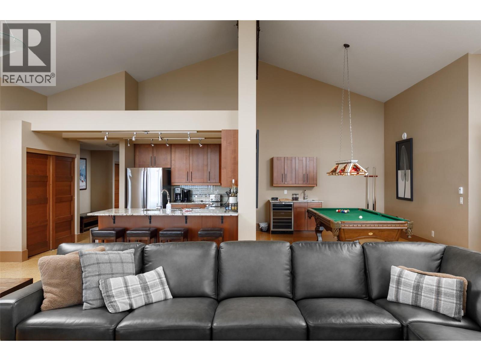 405 5030 Snowbird Way, Big White