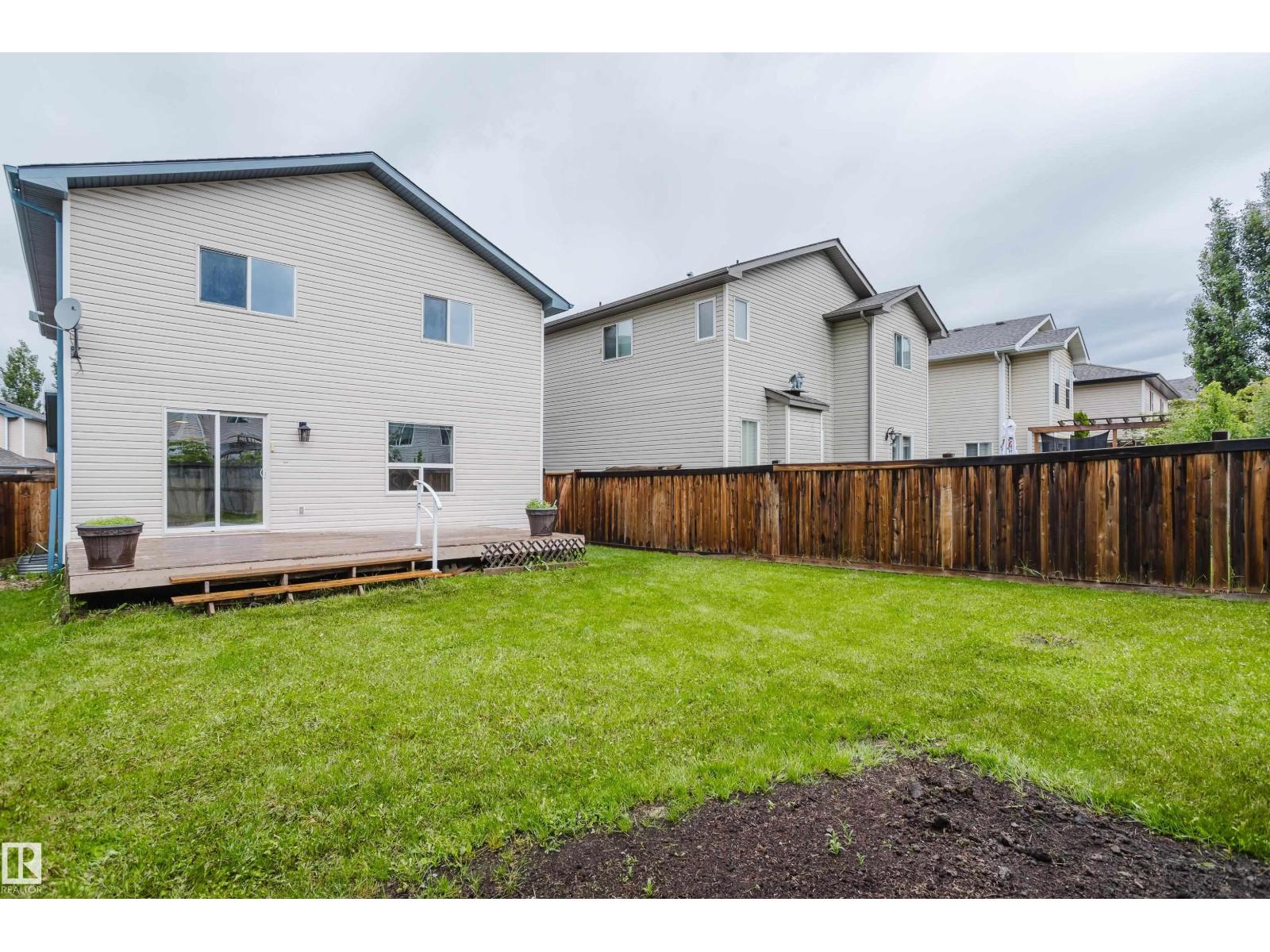 4607 205 ST NW — photo 41