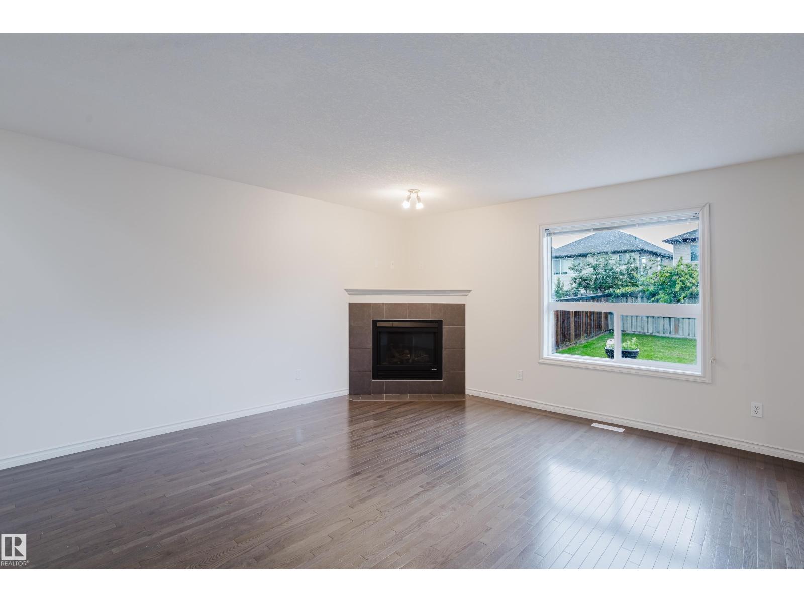 4607 205 ST NW - photo 5