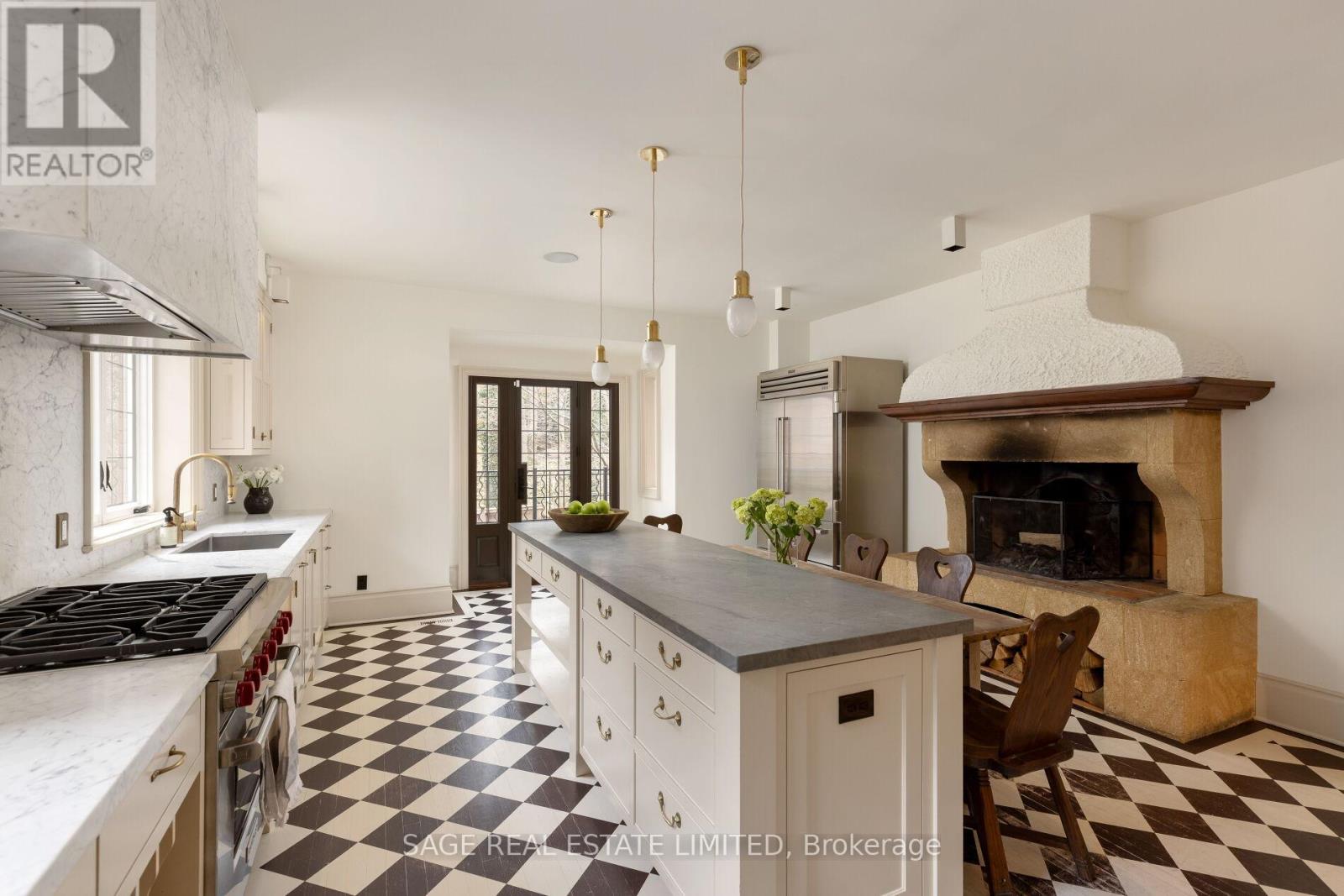 104 PARK ROAD - 13