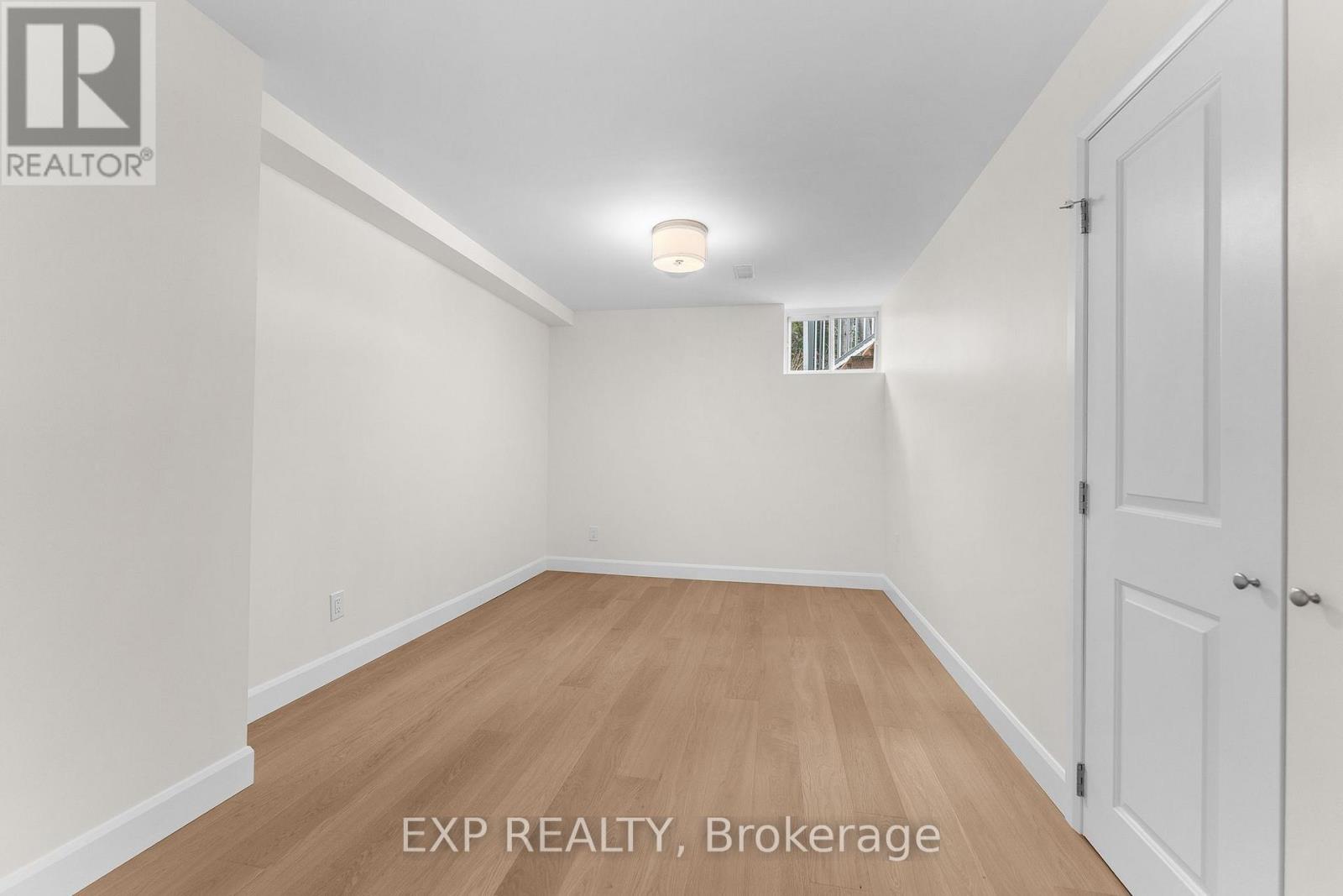 59 STRACK LANE - 30