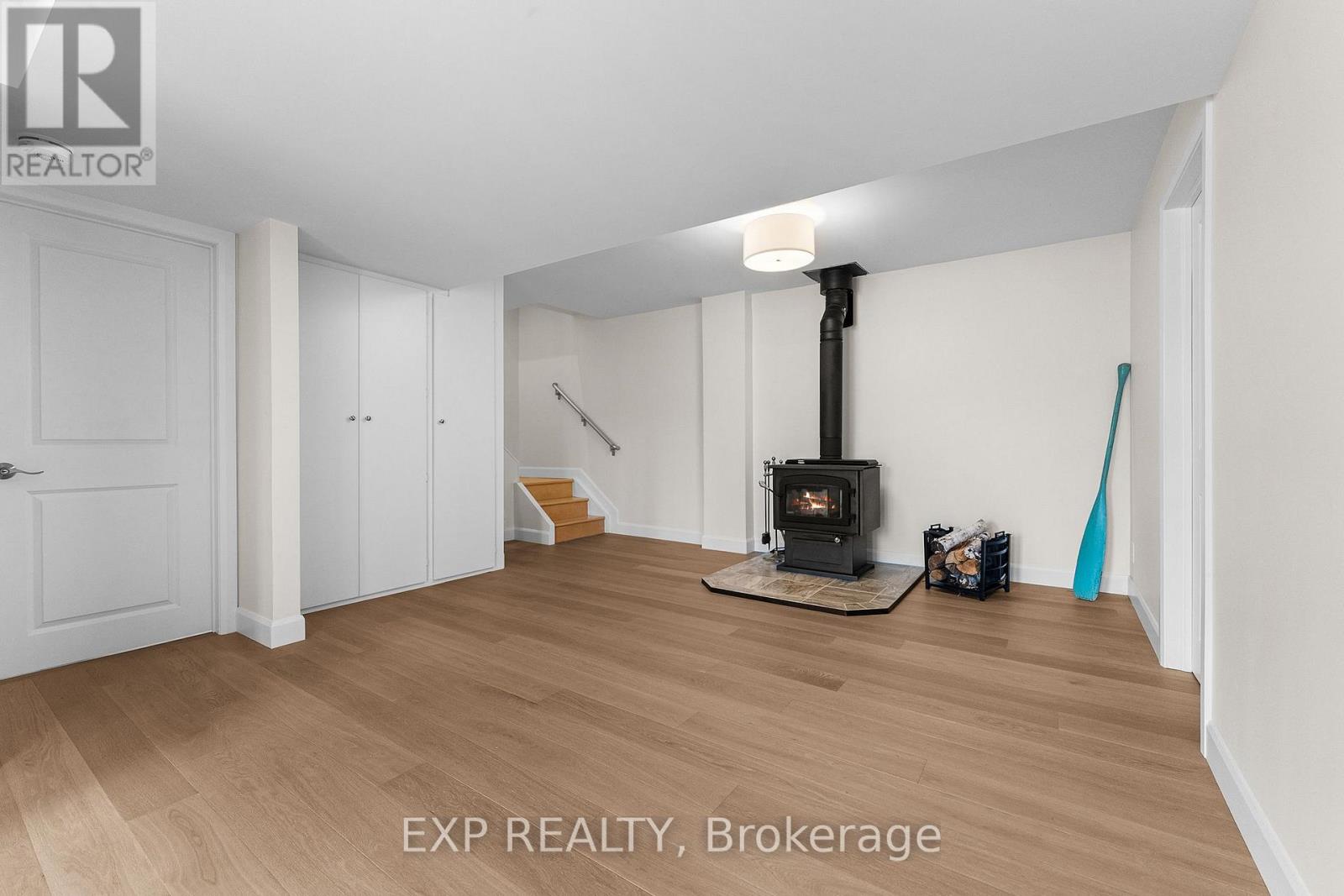 59 STRACK LANE - 5