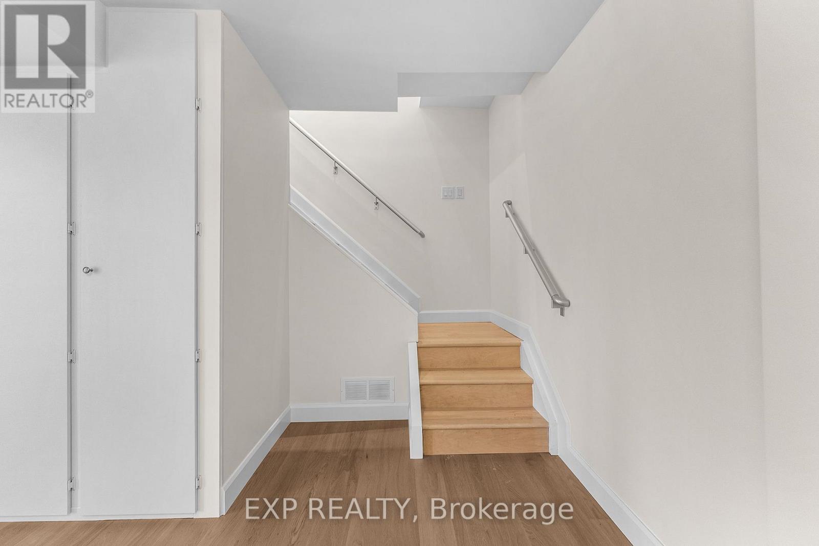 59 STRACK LANE - 8