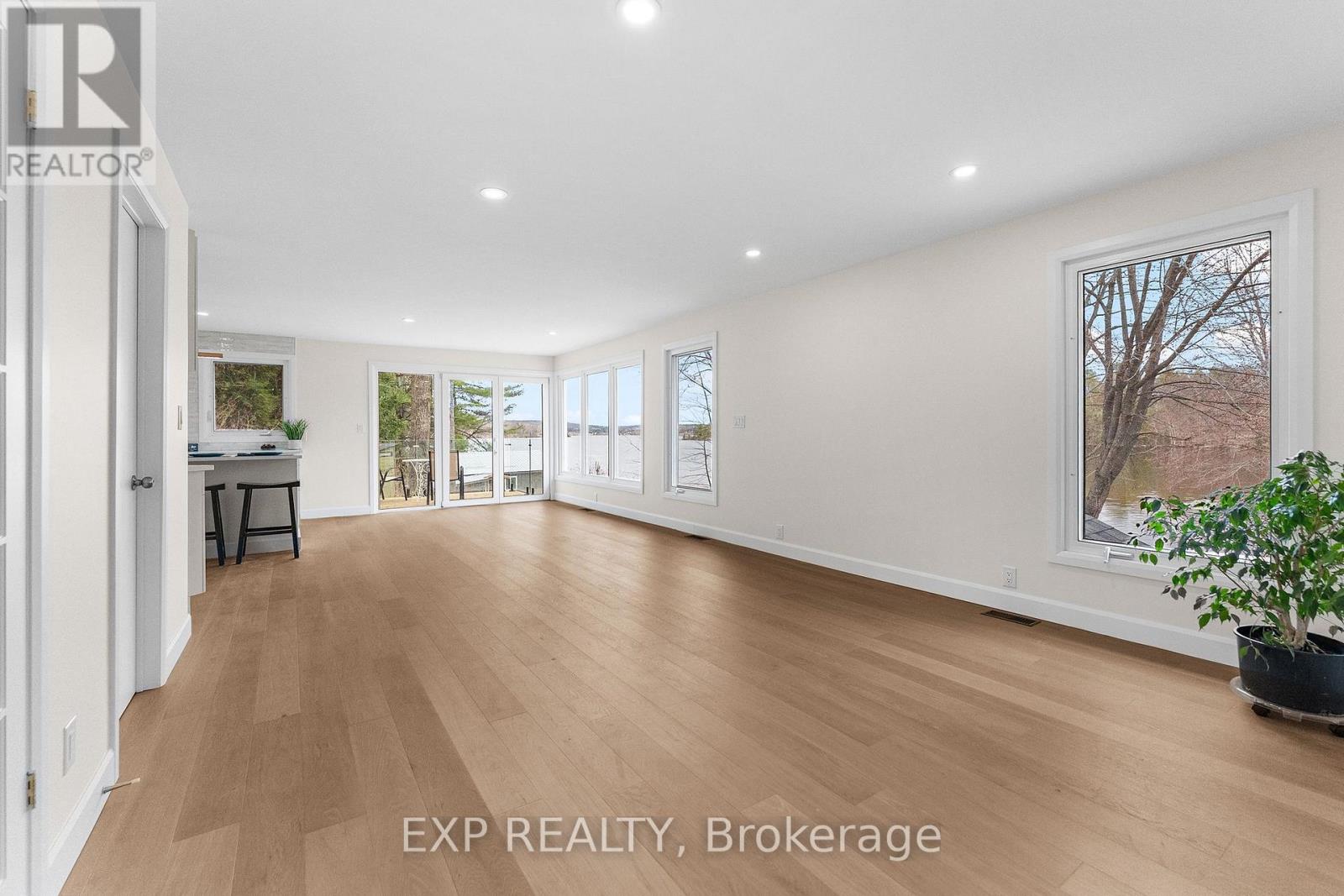 59 STRACK LANE - 9