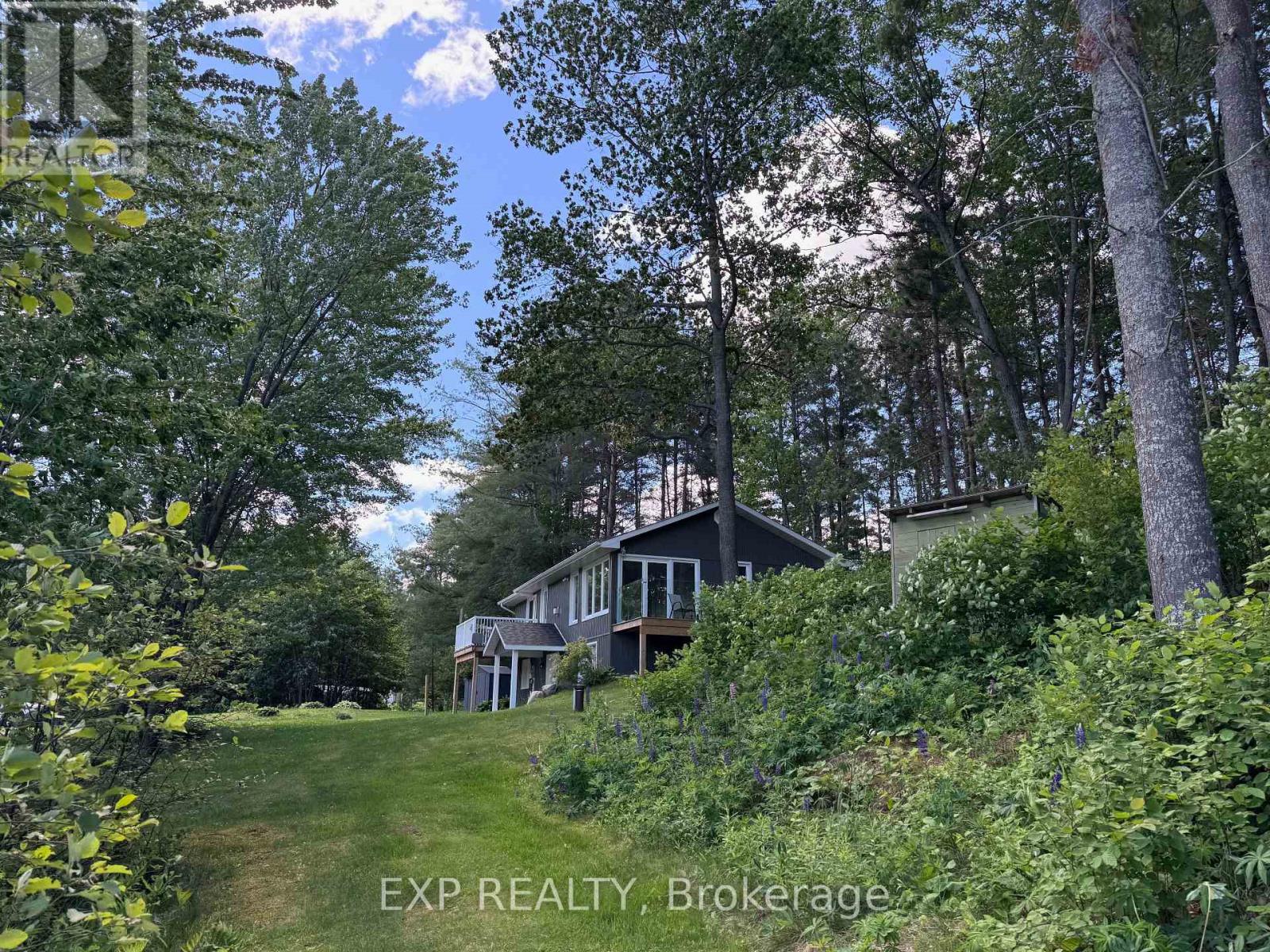 59 STRACK LANE - 38
