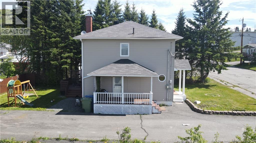 96 44e Avenue - 2