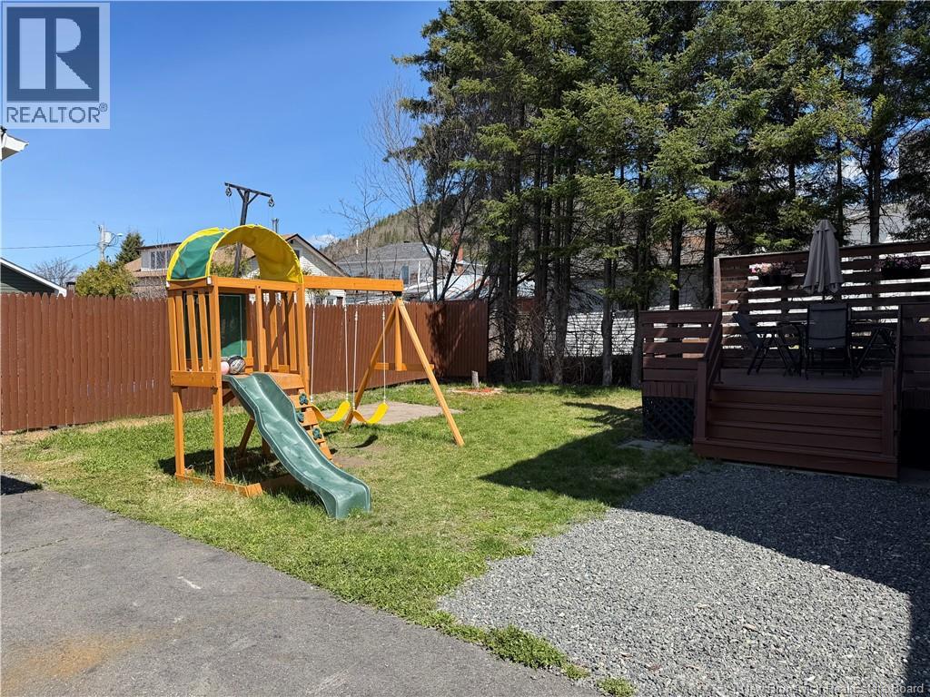96 44e Avenue - 44