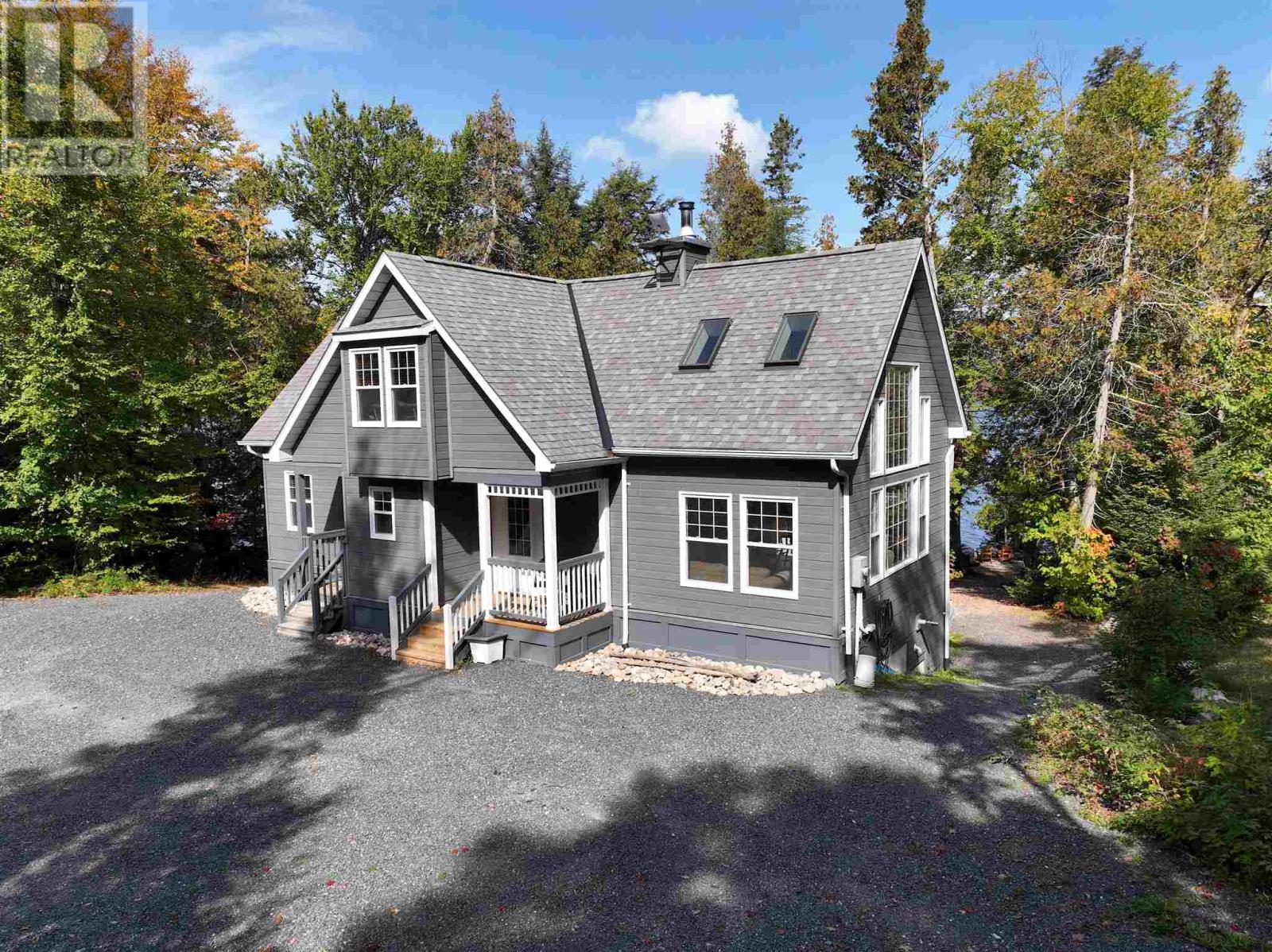 22 Sunrise Bay RD - 5