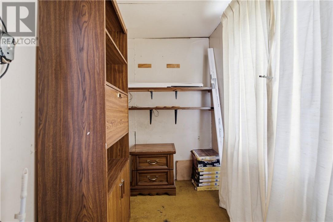 936 Bancroft Drive - 13