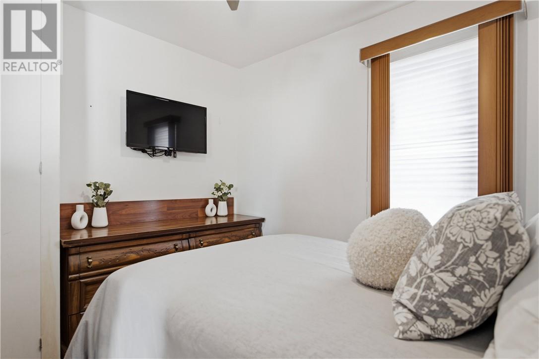 936 Bancroft Drive - 21