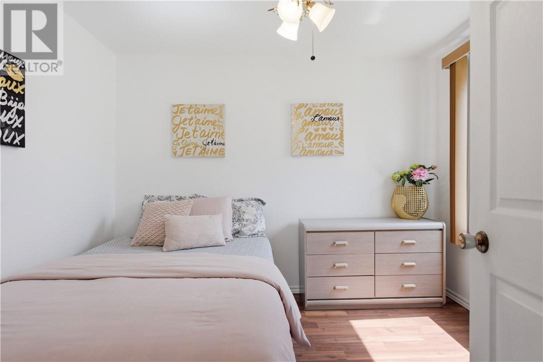 936 Bancroft Drive - 22