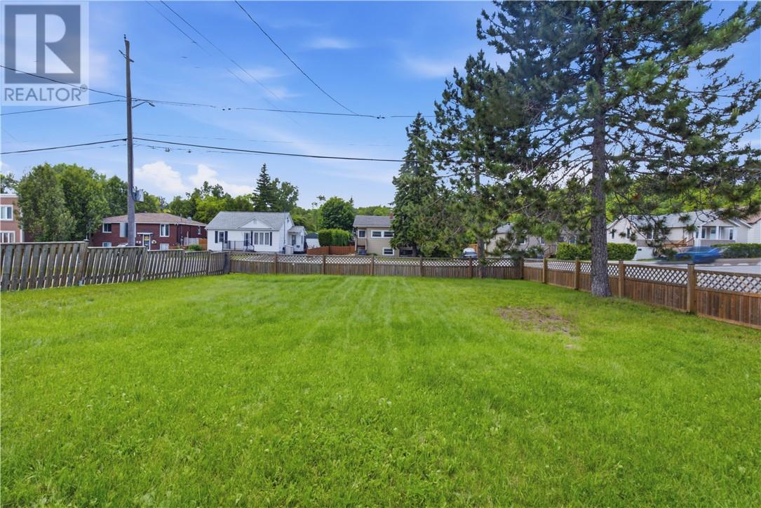 936 Bancroft Drive - 38