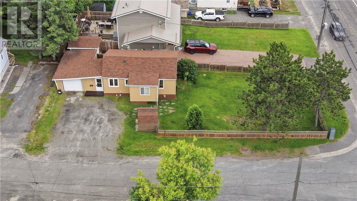 936 Bancroft Drive - 41