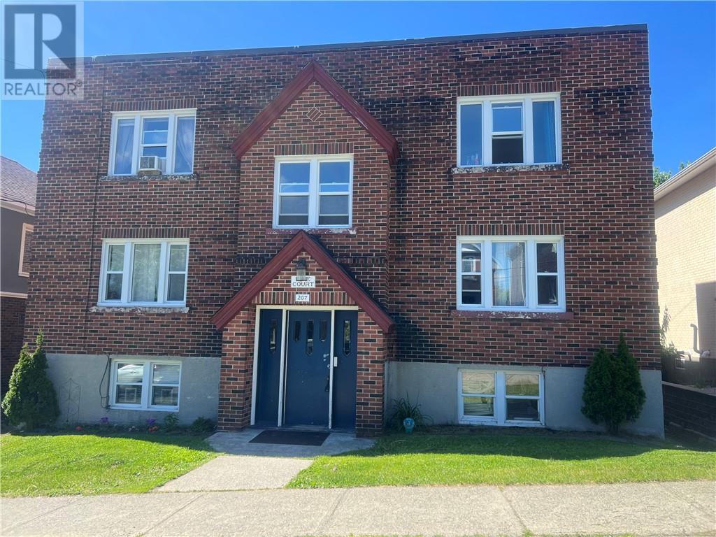 207 Pine - 1