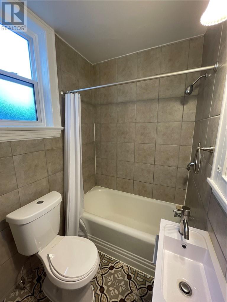 207 Pine - 20