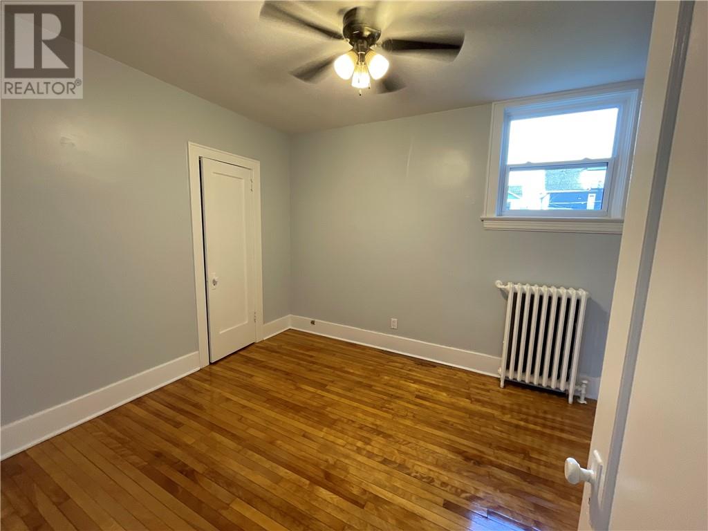 207 Pine - 23