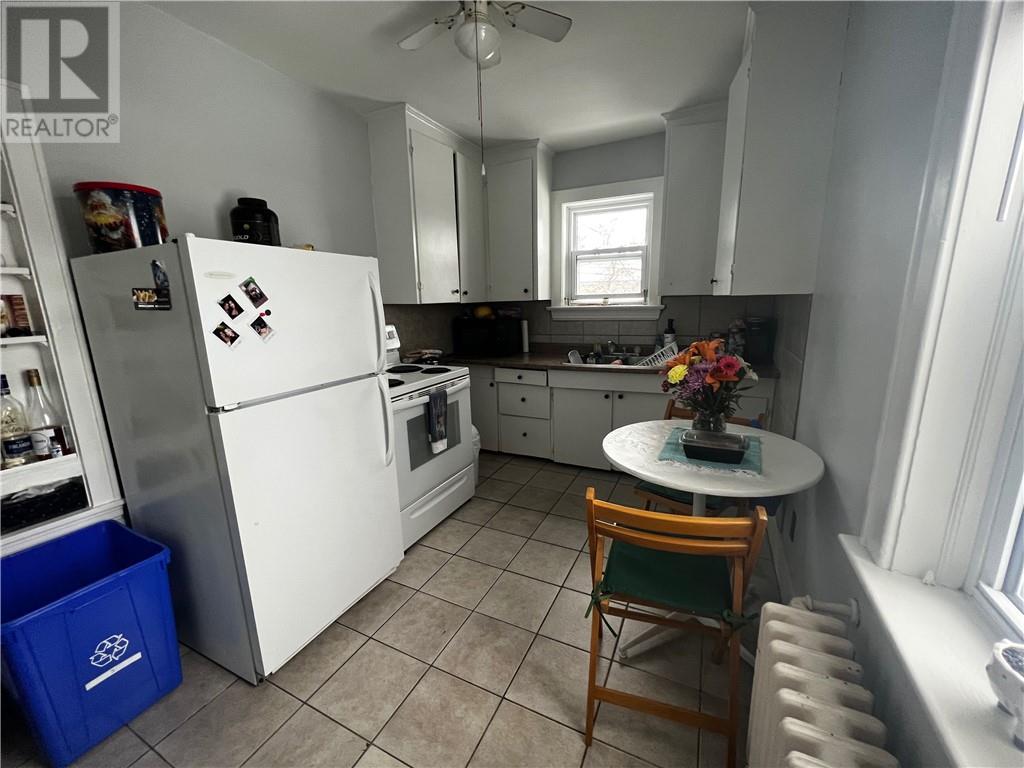 207 Pine - 30