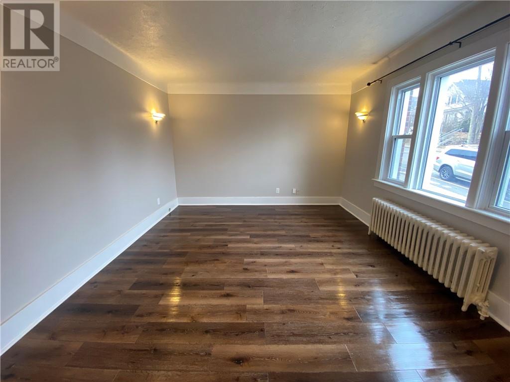 207 Pine - 40