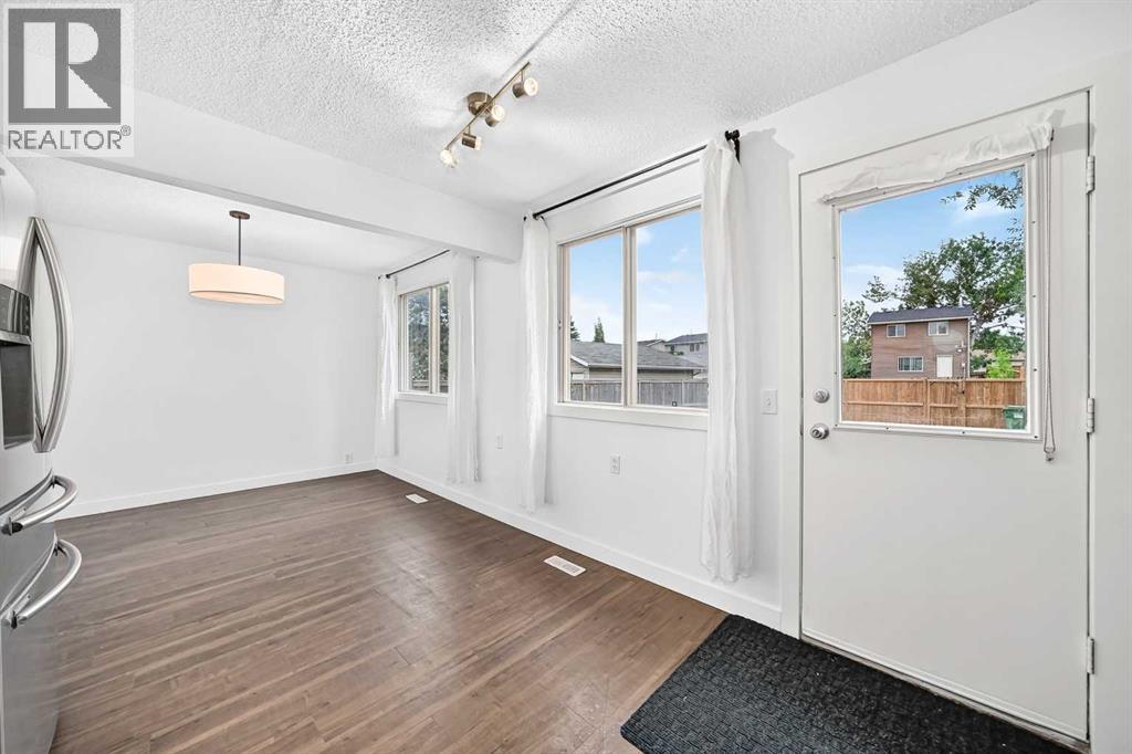 60 Erin Mount Crescent SE - 13