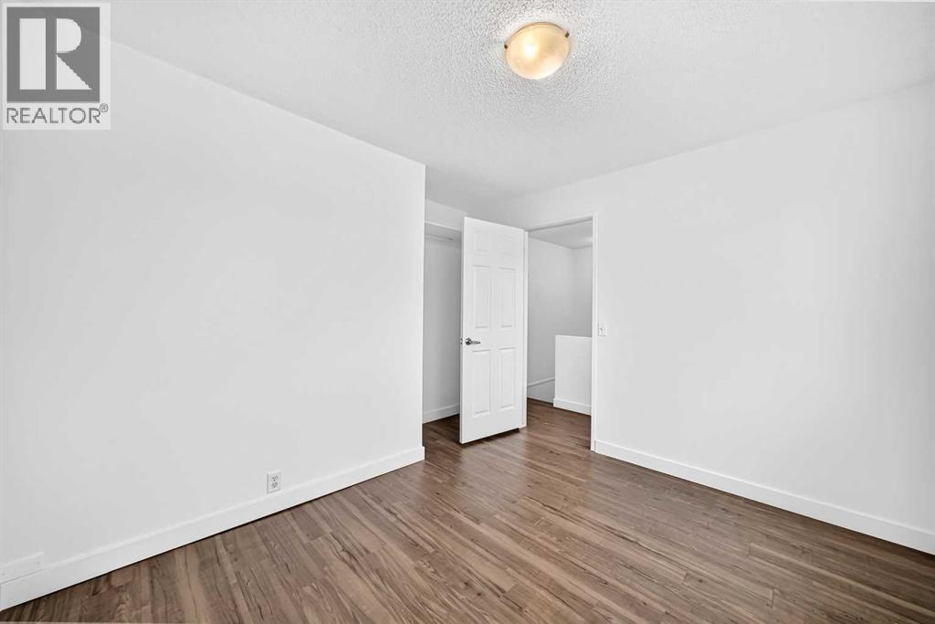 60 Erin Mount Crescent SE - 25