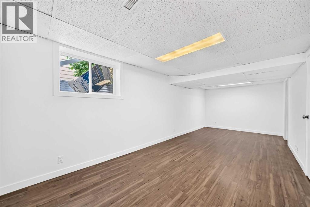 60 Erin Mount Crescent SE - 29