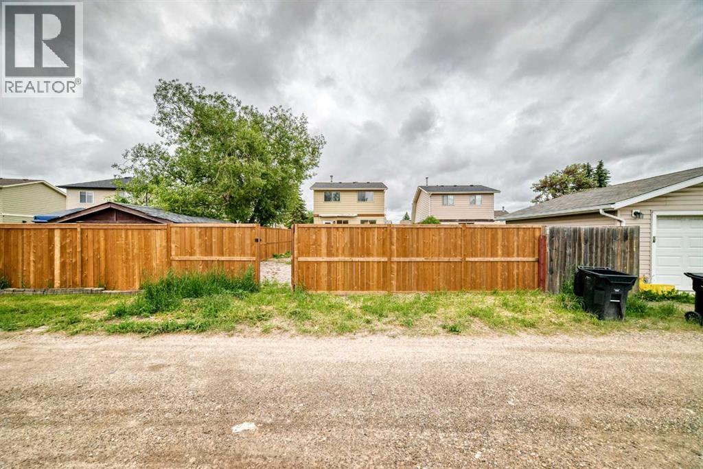 60 Erin Mount Crescent SE - 43