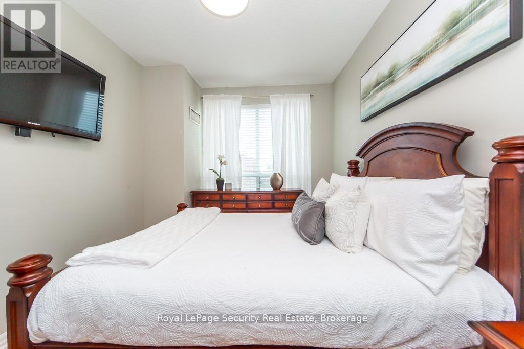 #1402 38 FONTENAY COURT - 28