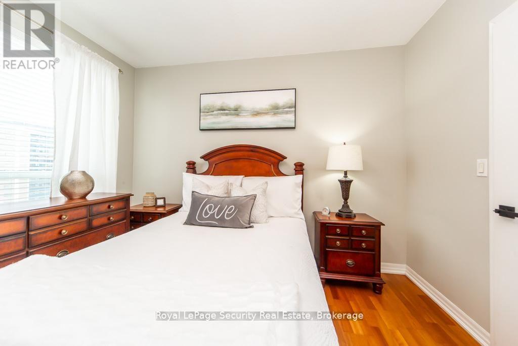 #1402 38 FONTENAY COURT - 29