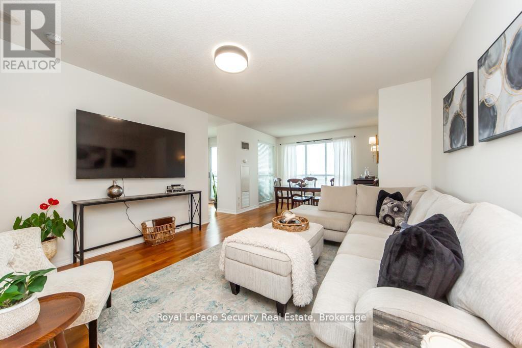 #1402 38 FONTENAY COURT - 5