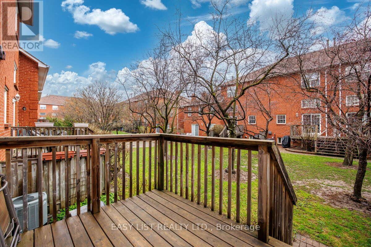 57 STORNWOOD COURT - 31
