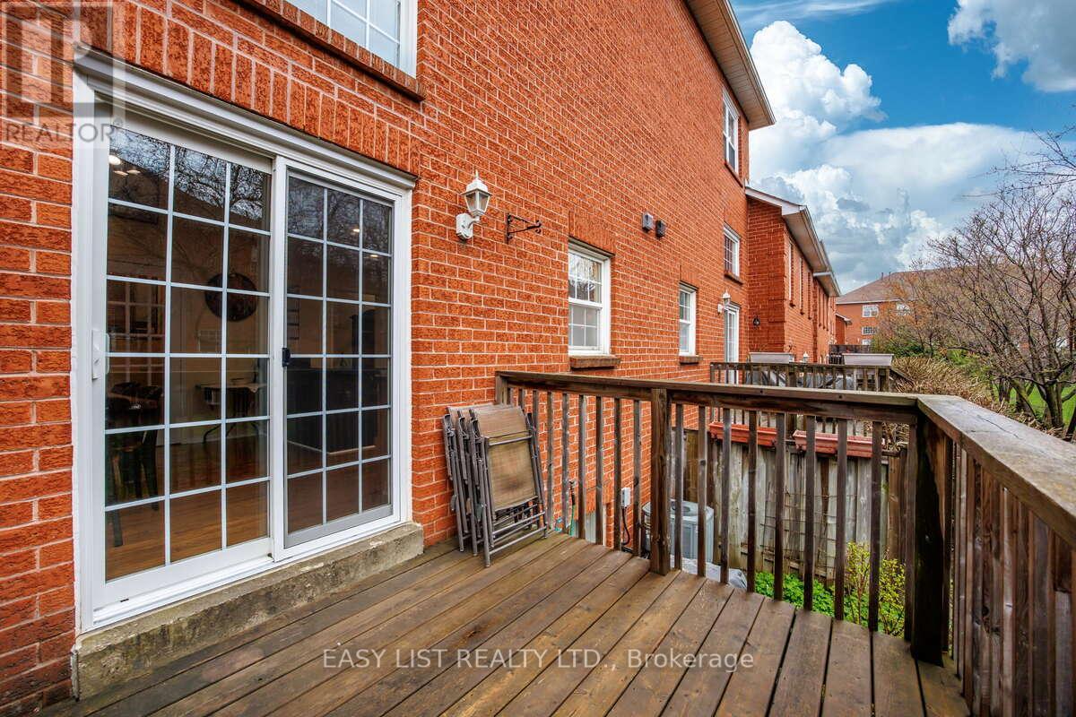 57 STORNWOOD COURT - 32
