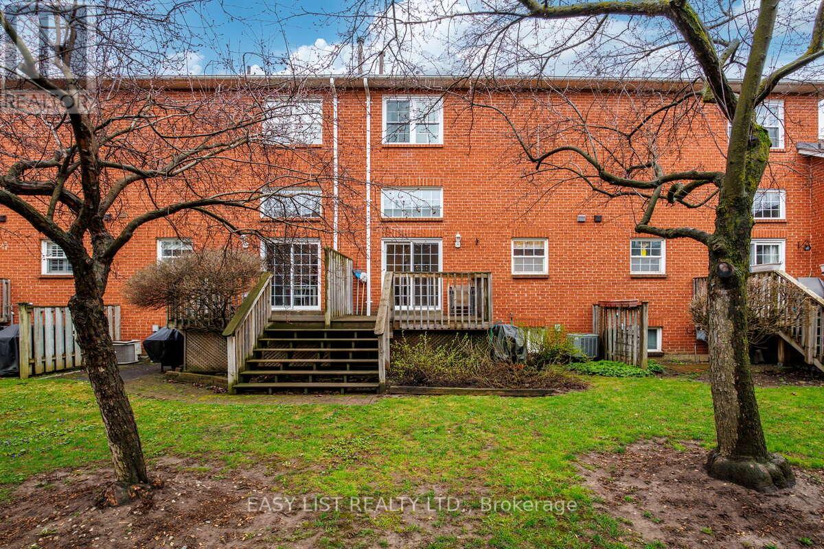 57 STORNWOOD COURT - 33