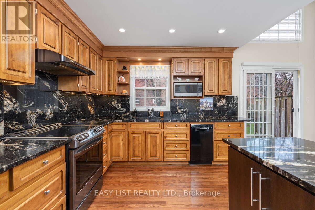 57 STORNWOOD COURT - 7