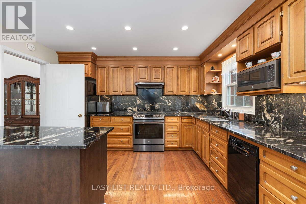 57 STORNWOOD COURT - 8