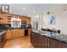 Living room - 57 Stornwood Court, Brampton, ON L6W4J1 Photo 6