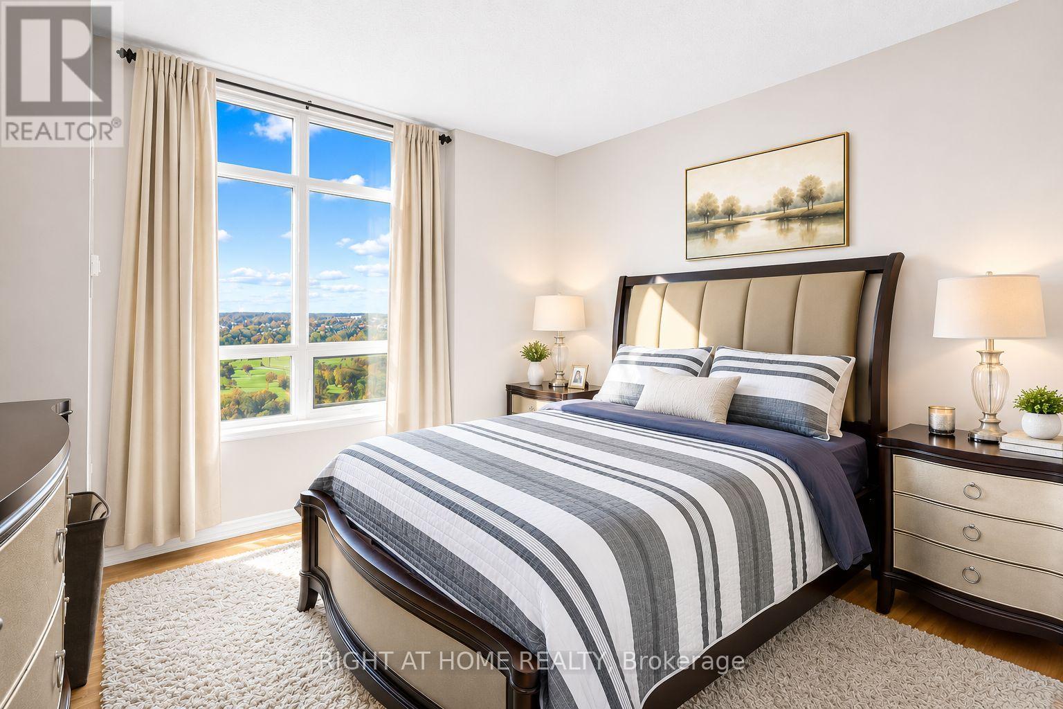 #1012 9235 JANE STREET - 17