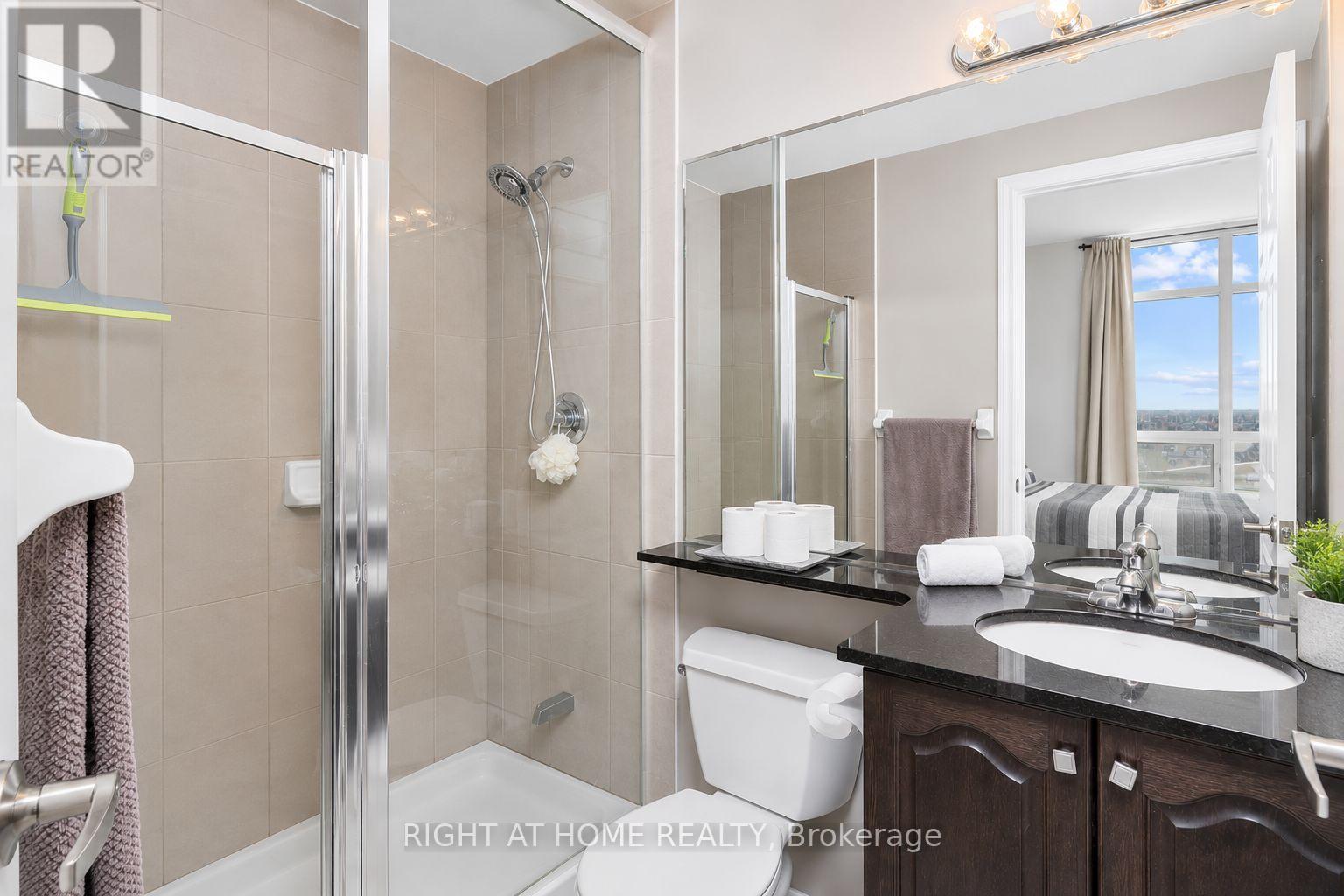 #1012 9235 JANE STREET - 21