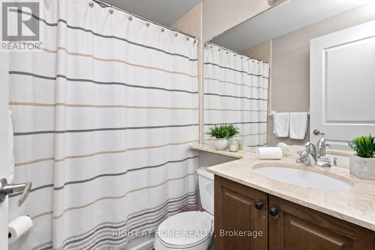 #1012 9235 JANE STREET - 16