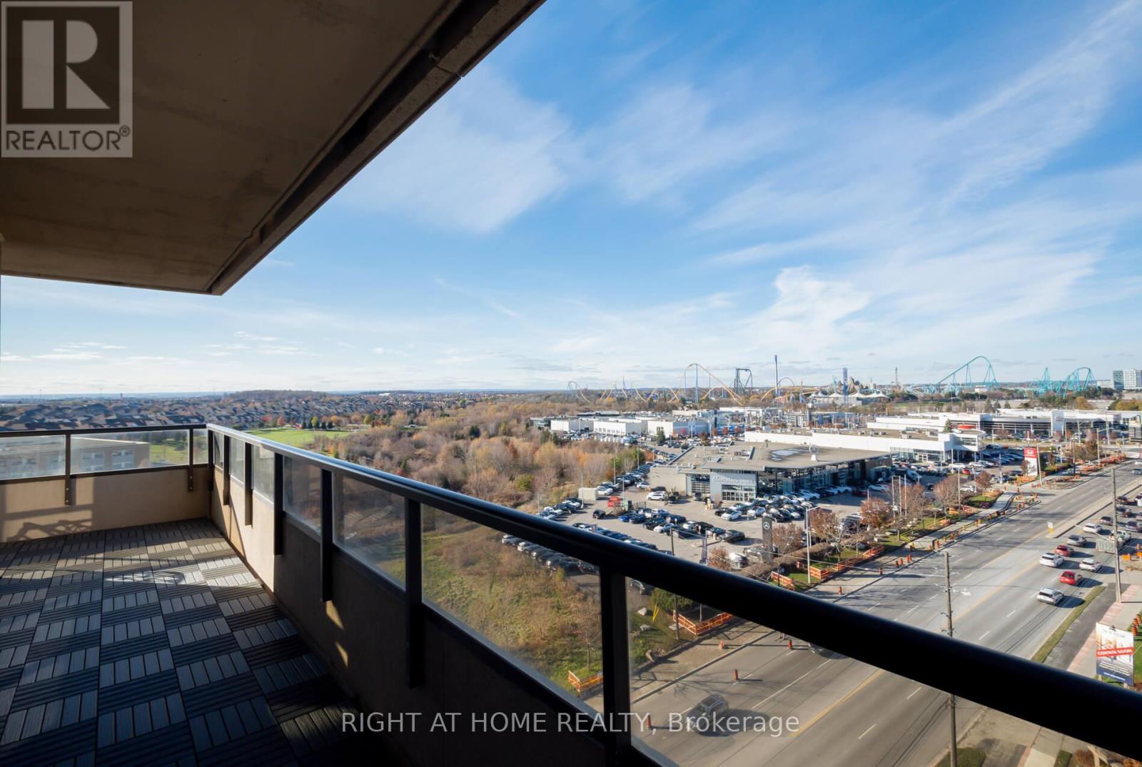 #1012 9235 JANE STREET - 24