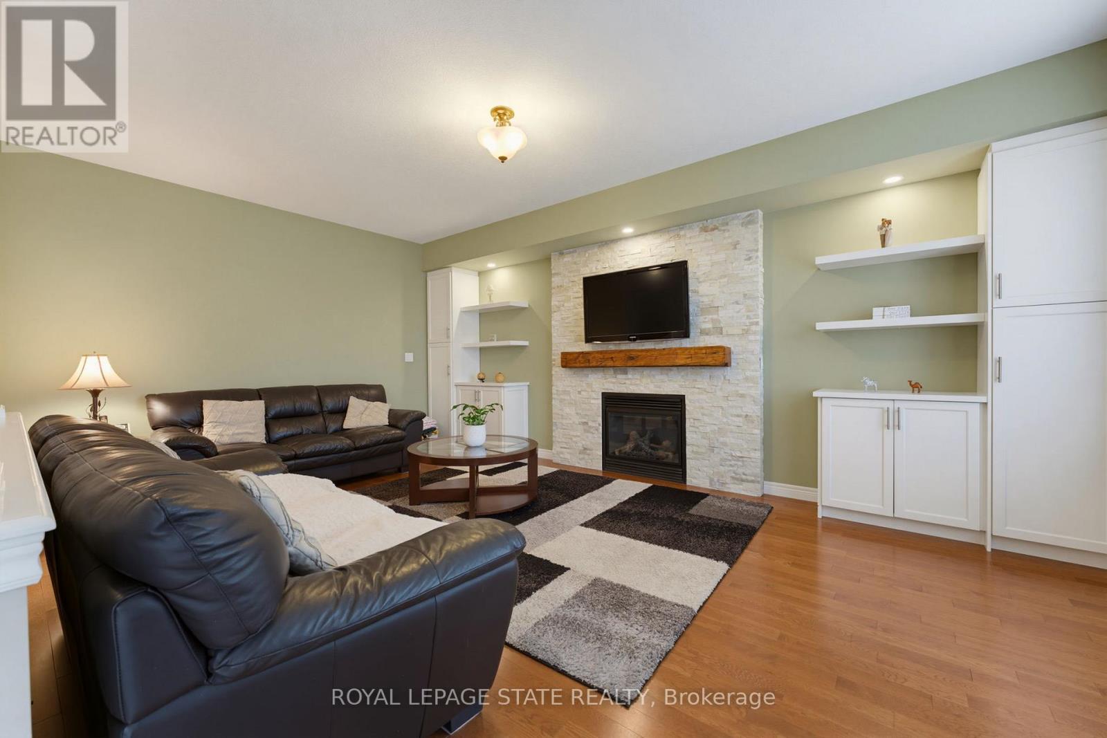73 DEGROW CRESCENT - 22