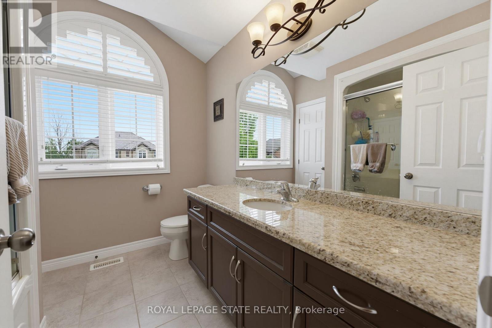 73 DEGROW CRESCENT - 31