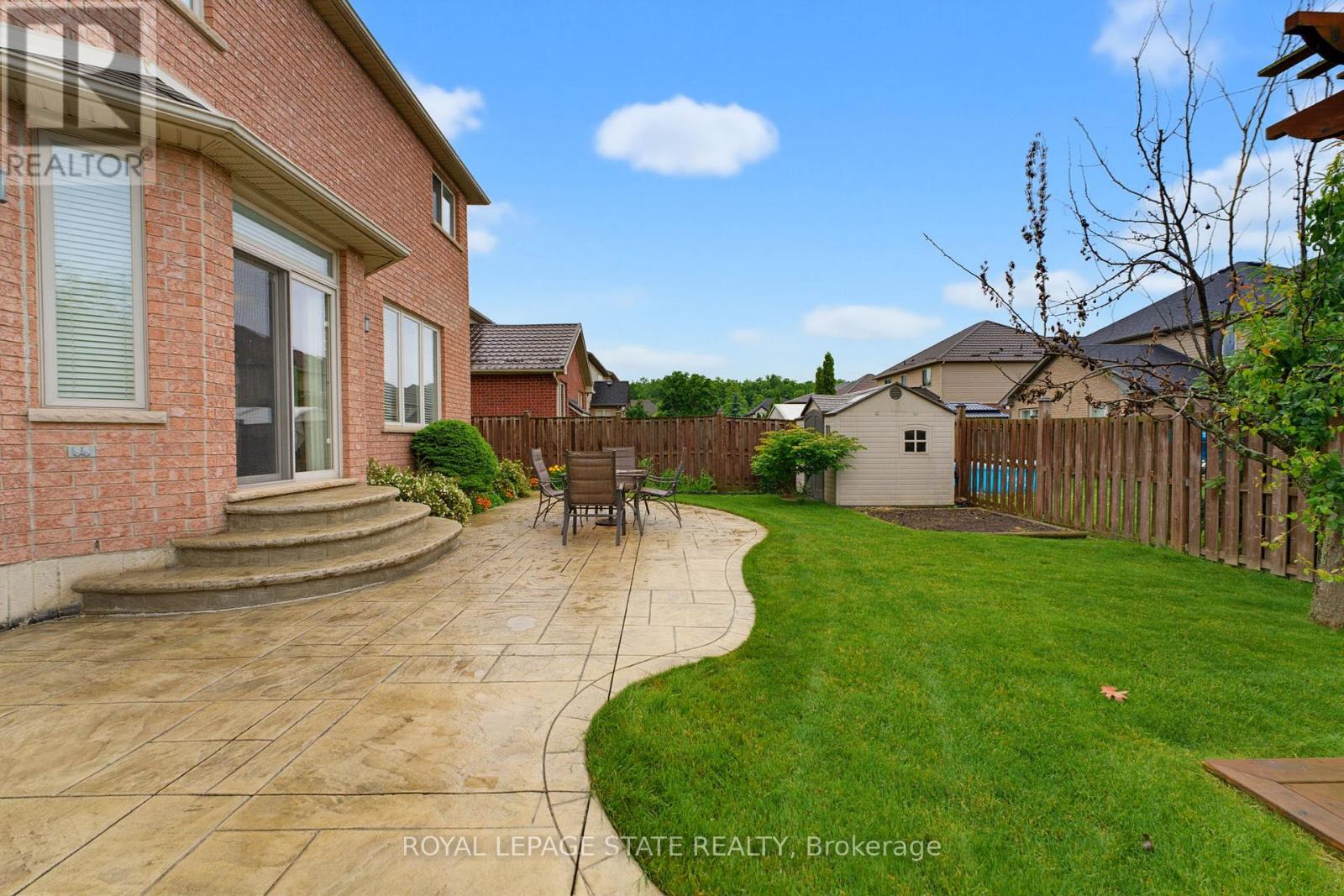 73 DEGROW CRESCENT - 38