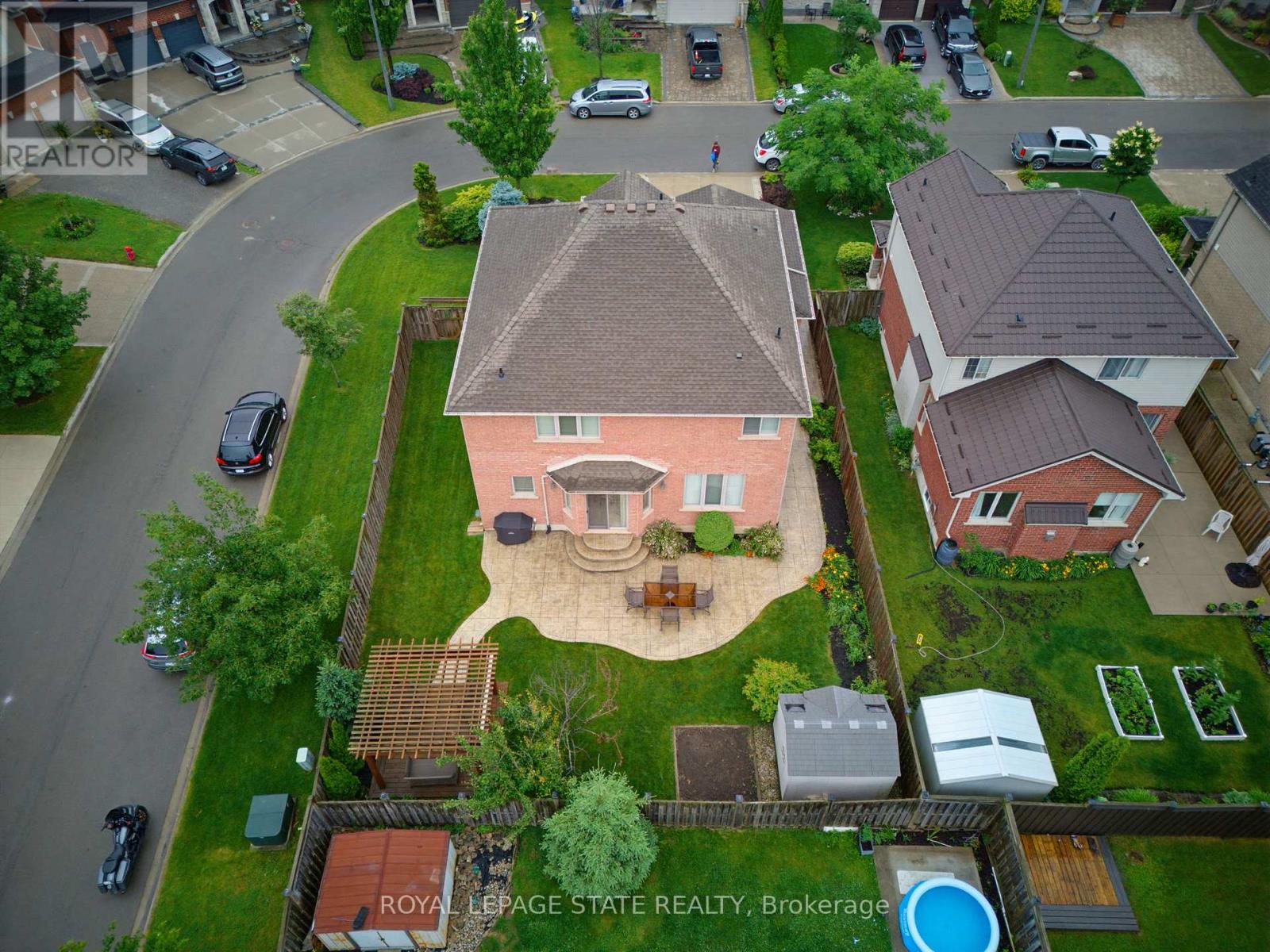 73 DEGROW CRESCENT - 4