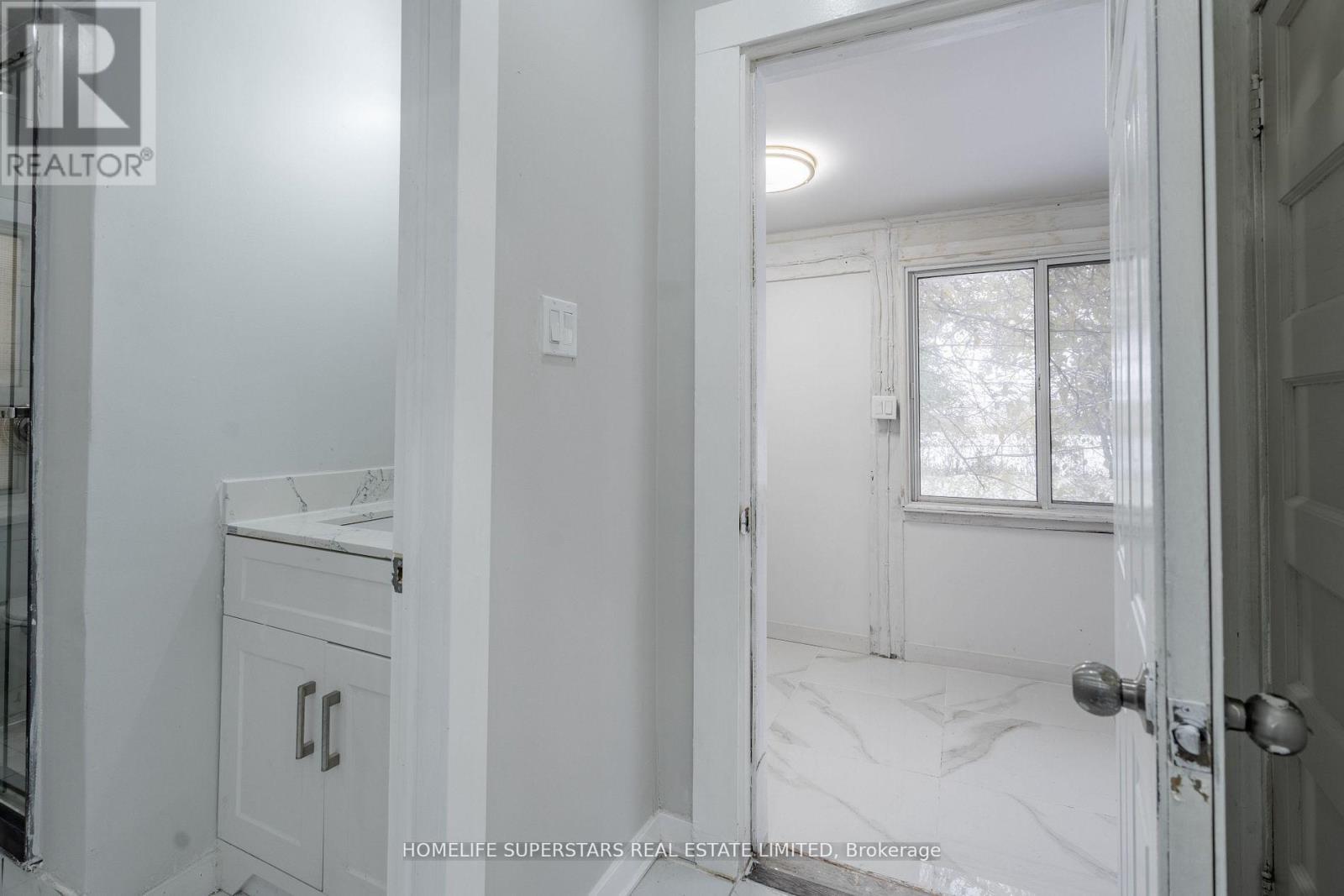 4550 HOMEWOOD AVENUE - 12