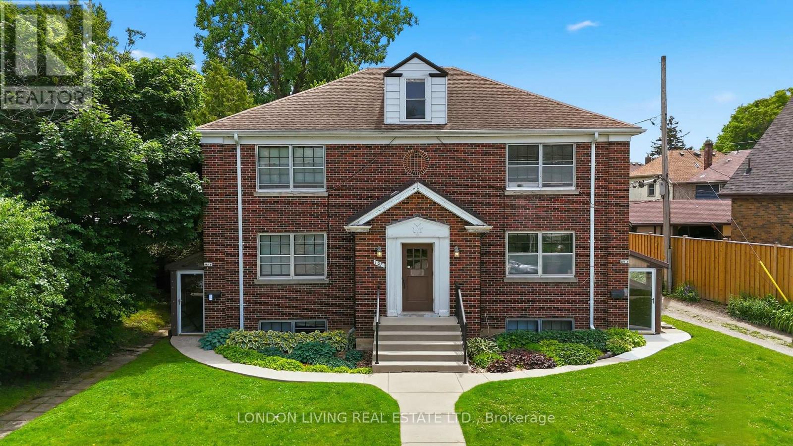 107 WINDSOR CRESCENT - 22