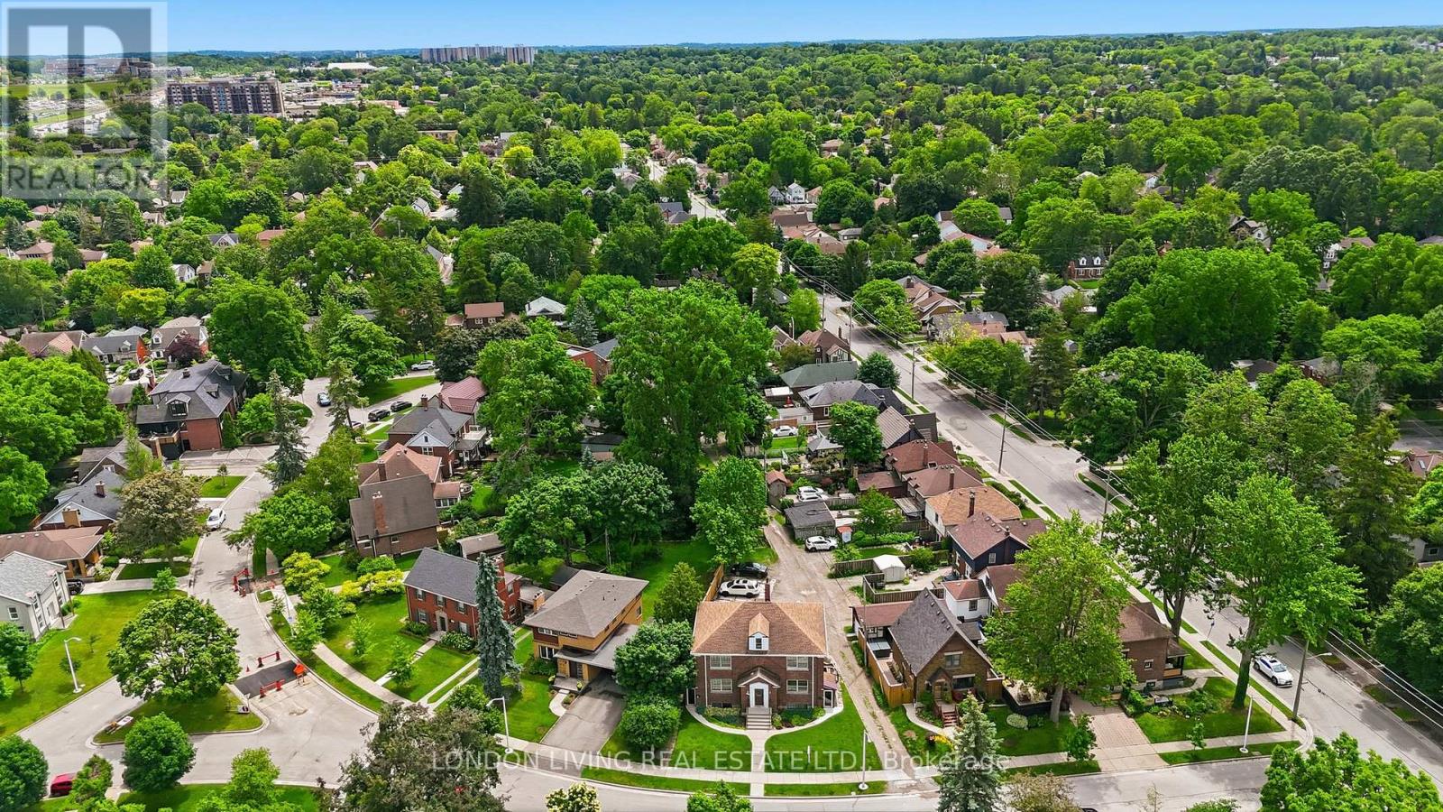 107 WINDSOR CRESCENT - 29