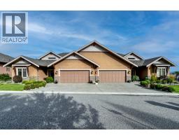 8 2450 Selkirk Drive, Kelowna